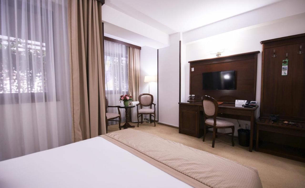 Hotel Carmen Predeal Exteriér fotografie
