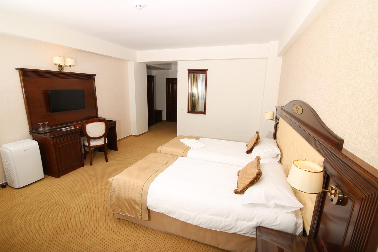 Hotel Carmen Predeal Exteriér fotografie